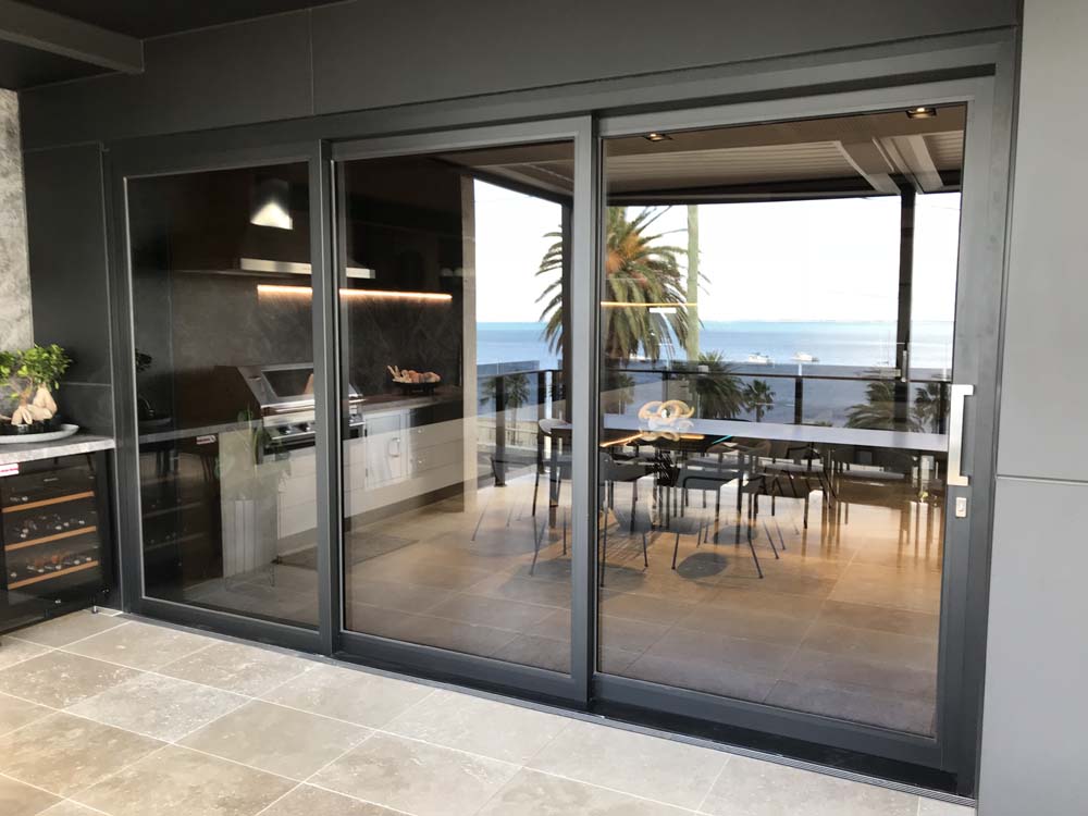 Sliding doors installation